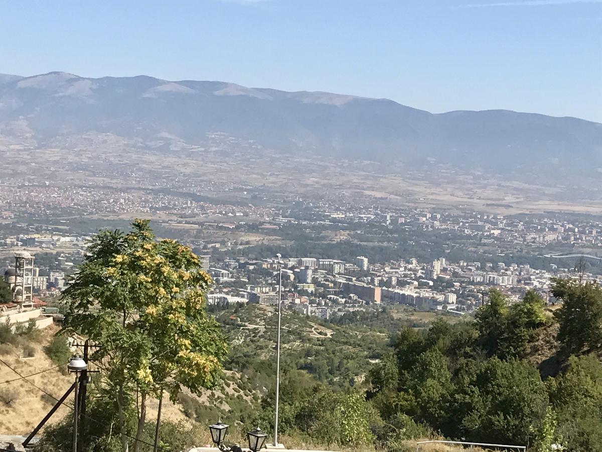 Macedonian Village Hotel & Resort Скопье Экстерьер фото