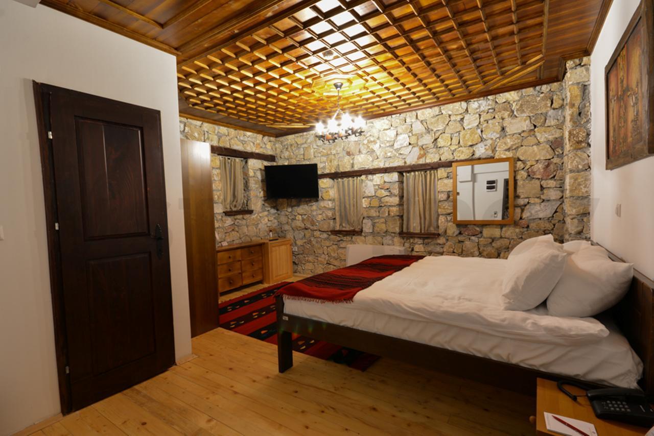 Macedonian Village Hotel & Resort Скопье Экстерьер фото